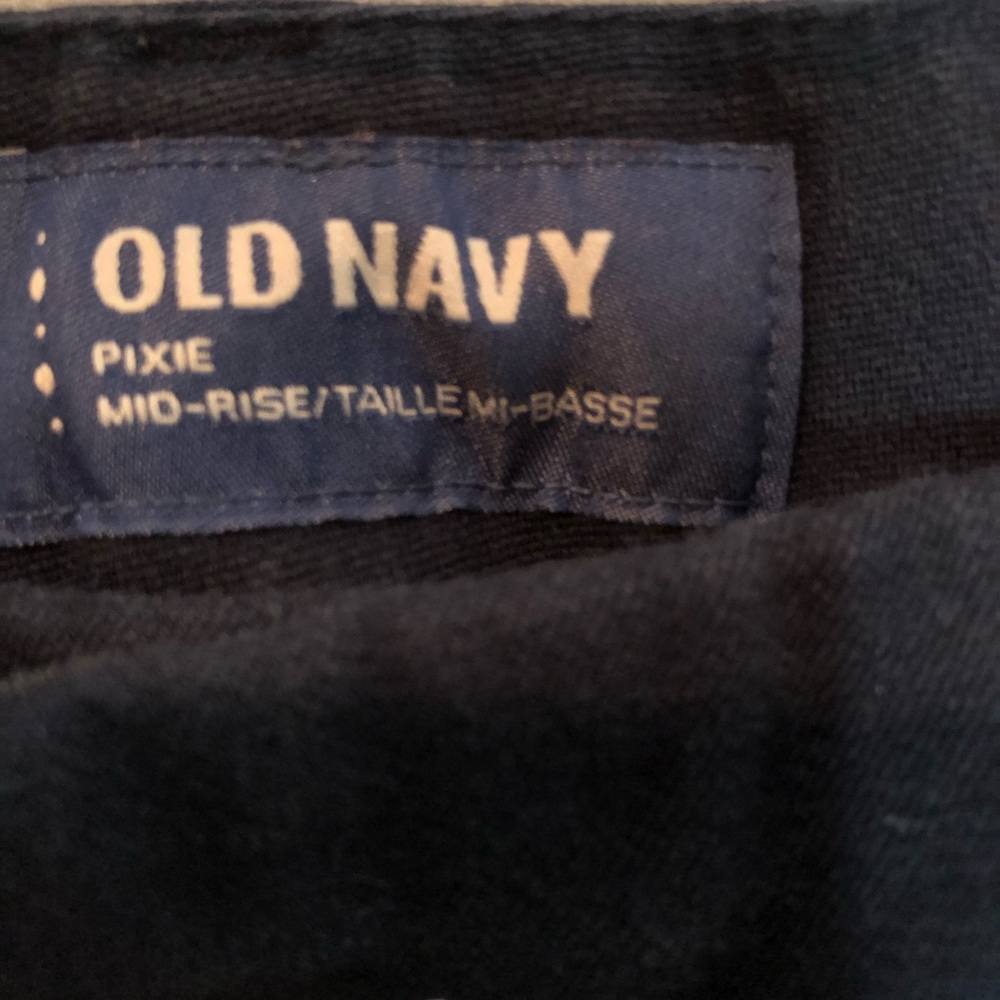 Old Navy Mid Rise Pixie Pants - image 3